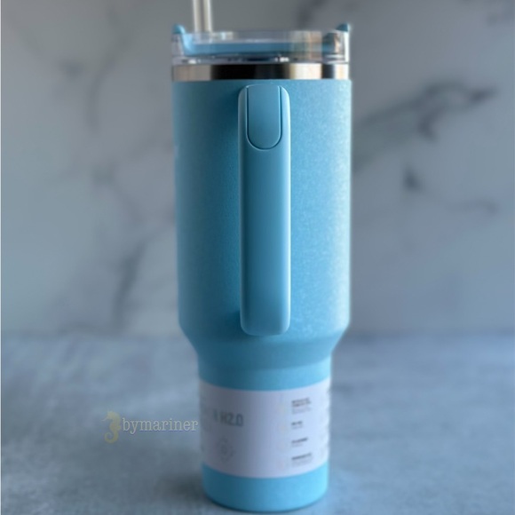 Stanley Powder Blue Crush The Quencher H2.0 Flowstate Tumbler 40 oz - Picture 3 of 7